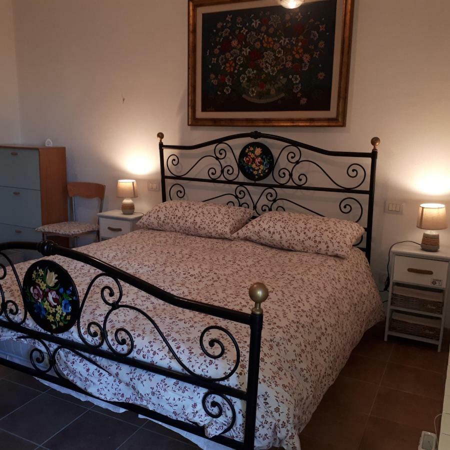 Il Ciliegio Del Pellegrino Apartment กุบบีโอ ภายนอก รูปภาพ